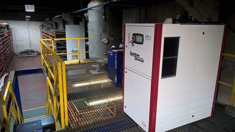Gardner Denver VS 29 lubricate rotary screw air compressor in a large warehouse building